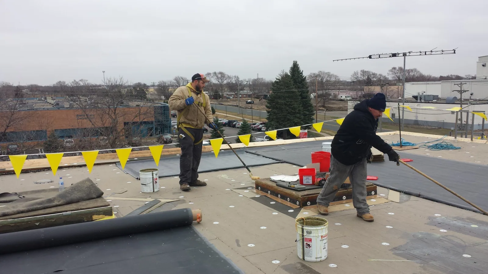 Heat and UV roof wear in Thousand Oaks, CA