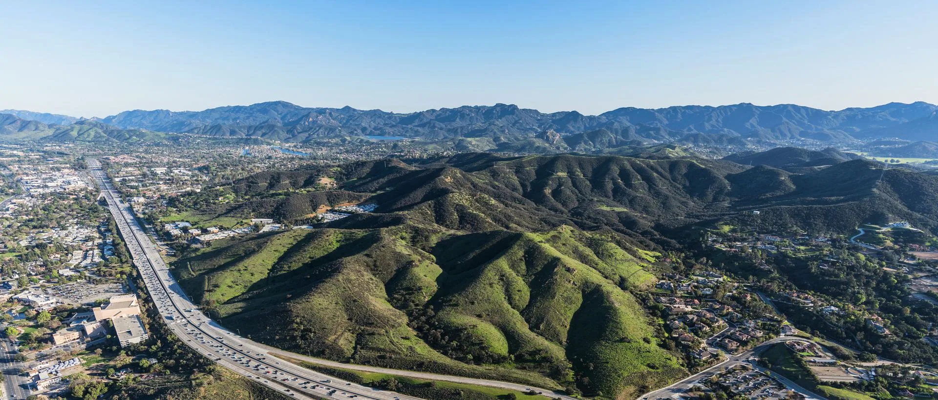 Neighbors: the eastern and northern valley