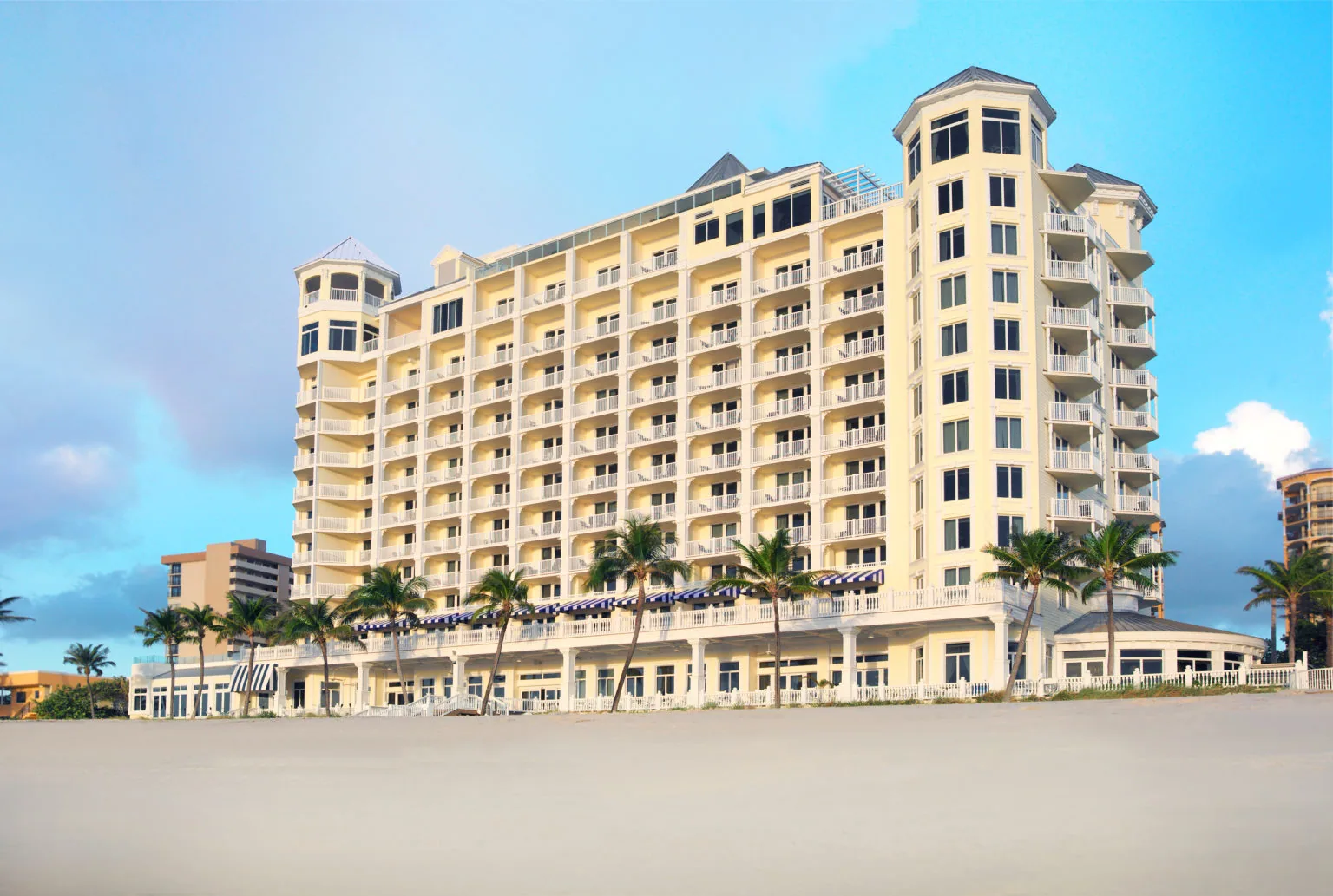 Hotel Roofing in Thousand Oaks, CA