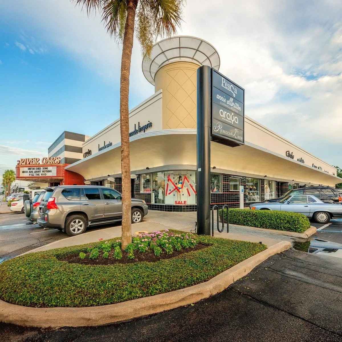 Shopping Center Roofing in Thousand Oaks, CA