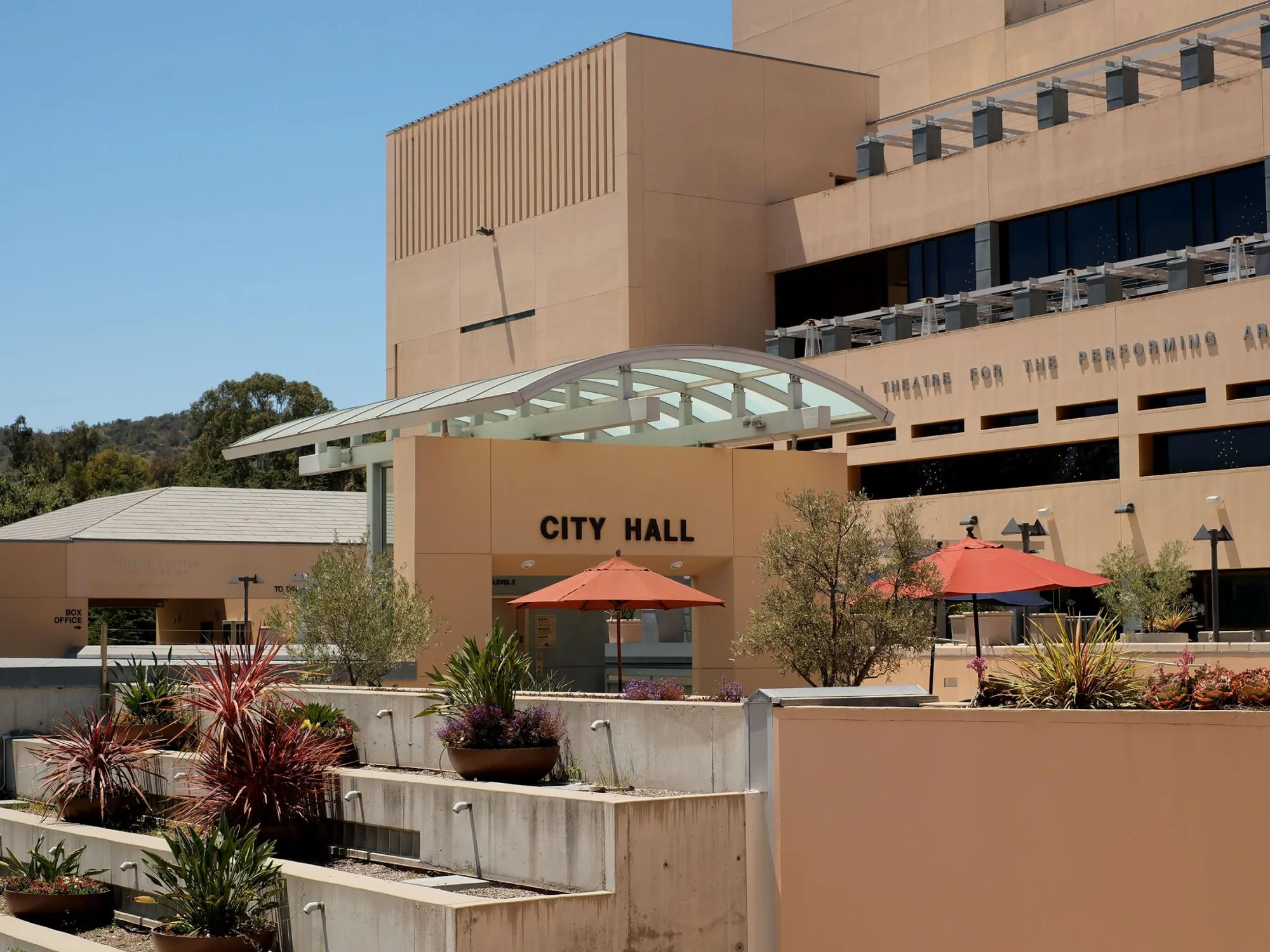 Commercial Roofing in Downtown Thousand Oaks, CA
