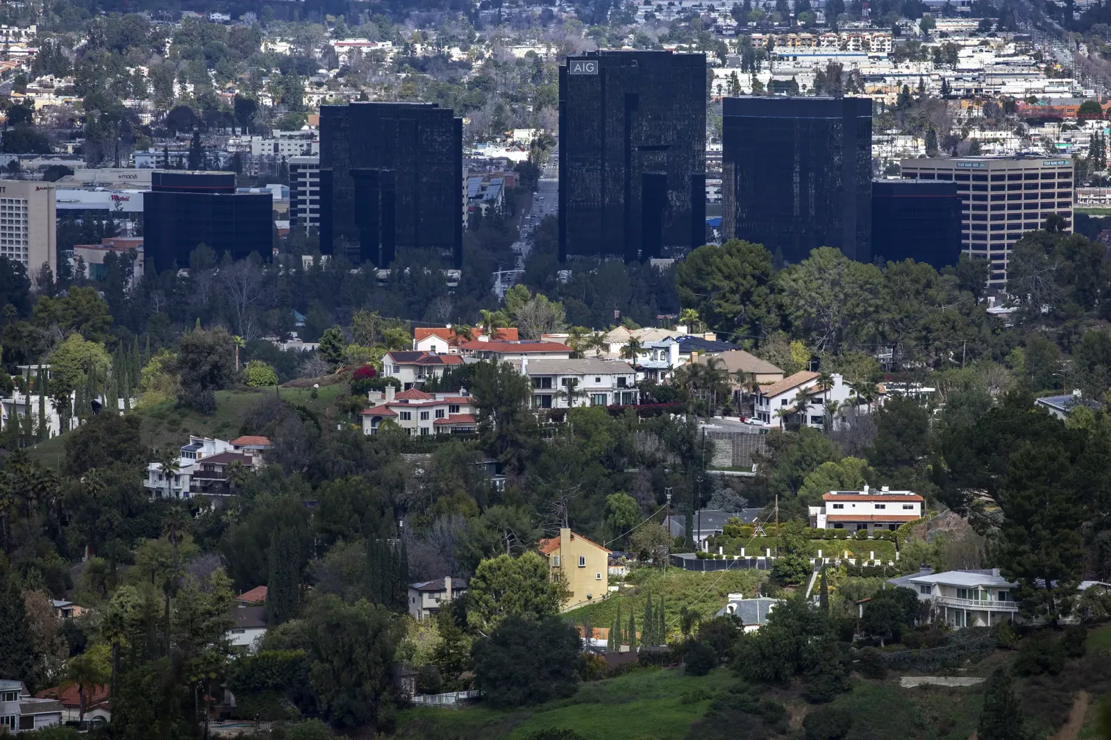 Commercial Roofing in Woodland Hills, Los Angeles, CA